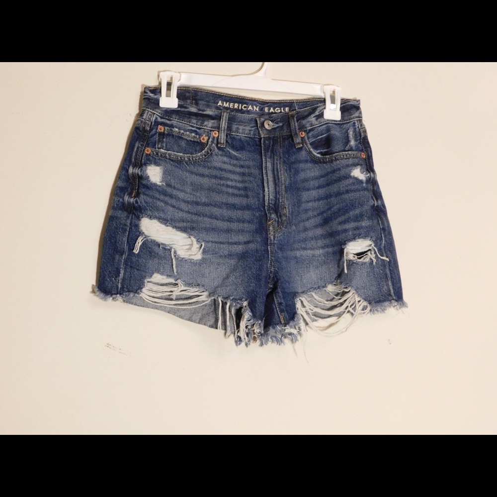 COPY - AMERICAN EAGLE BOYFRIEND SHORTS